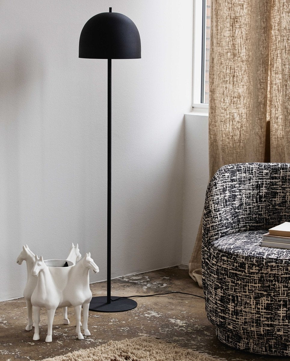 GLOW gulvlampe - h146 cm - mat sort - naordal.com