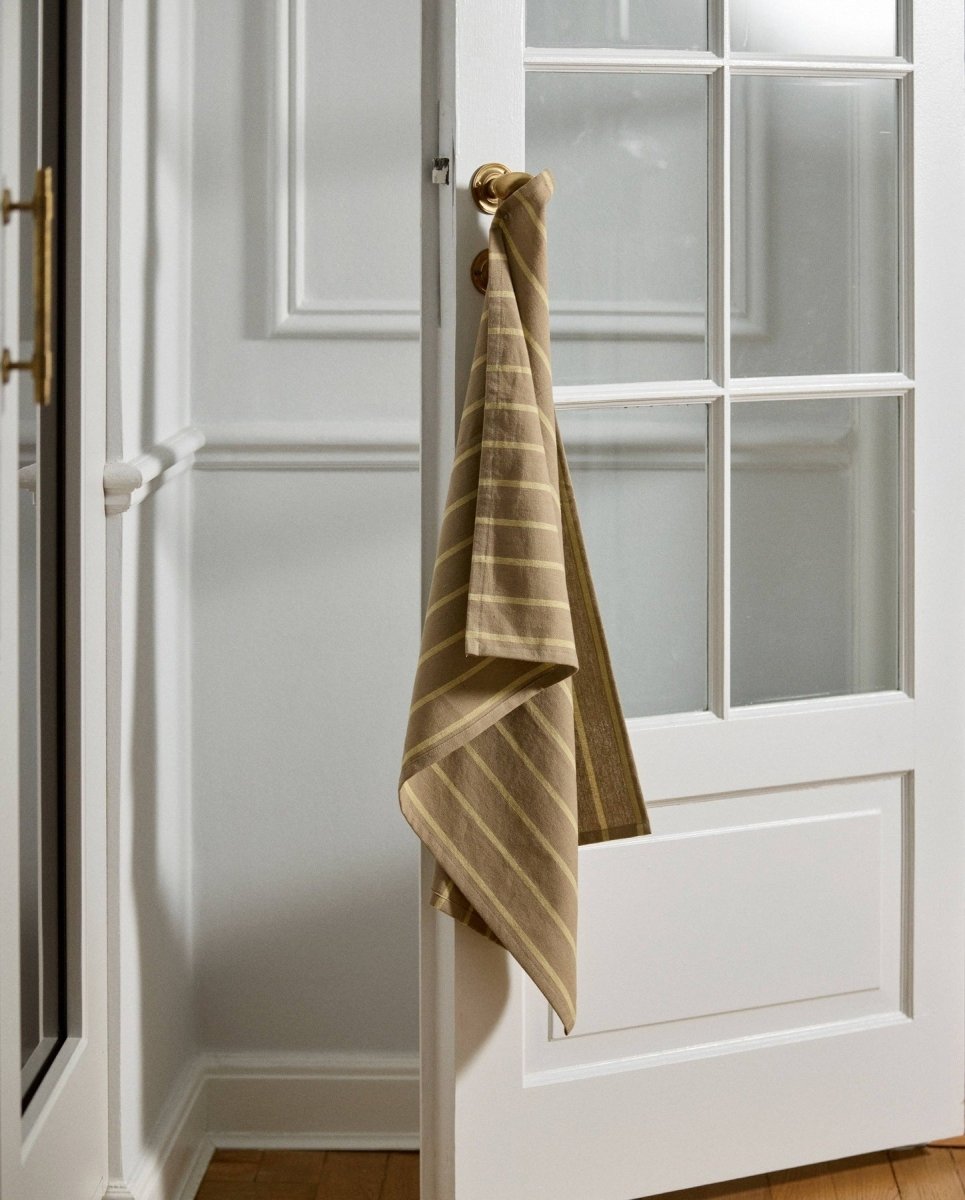 KINU viskestykke, stribet - gul/beige - naordal.com