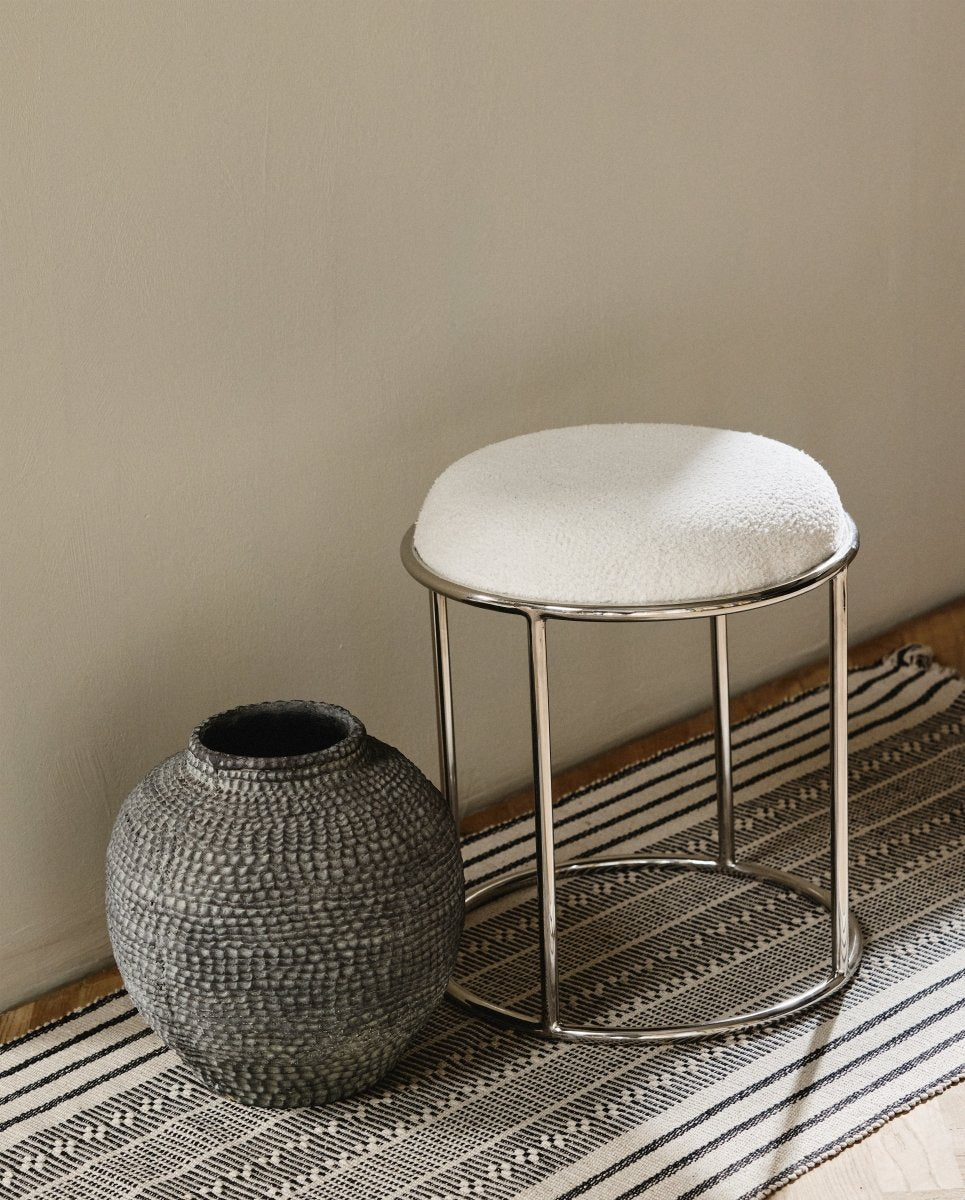 KOMATI skammel - råhvid - naordal.com