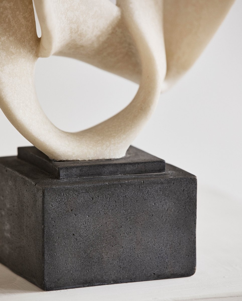 ROSALA skulptur til dekoration - h43 cm - sort/hvid - naordal.com