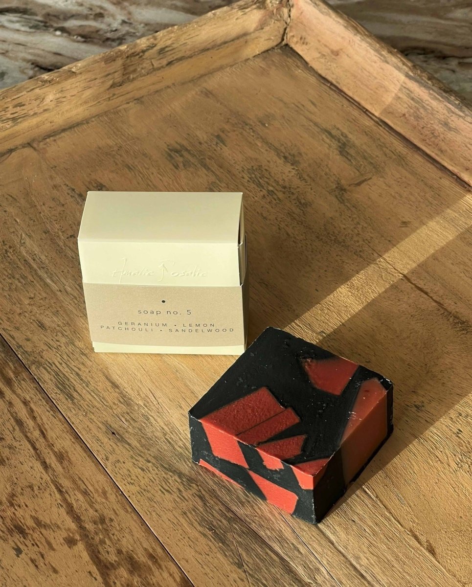 Sæbe nr. 5 | GERANIUM, LEMON, PATCHOULI, SANDELWOOD - naordal.com