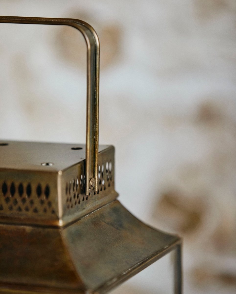 ANTIQUE lanterne i jern - h38 cm - guld finish - naordal.com
