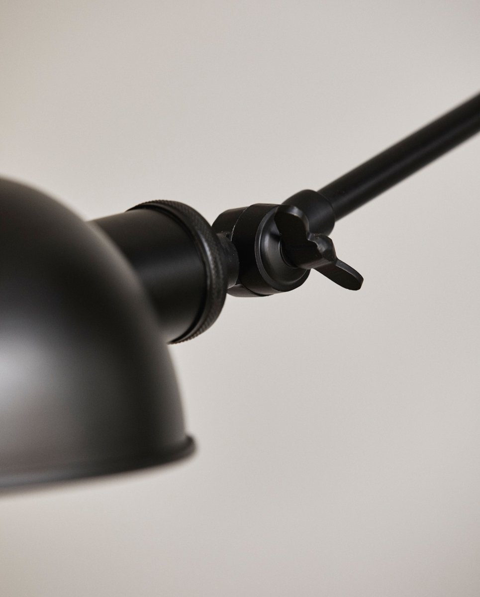 AURA væglampe - L71 cm - sort - naordal.com