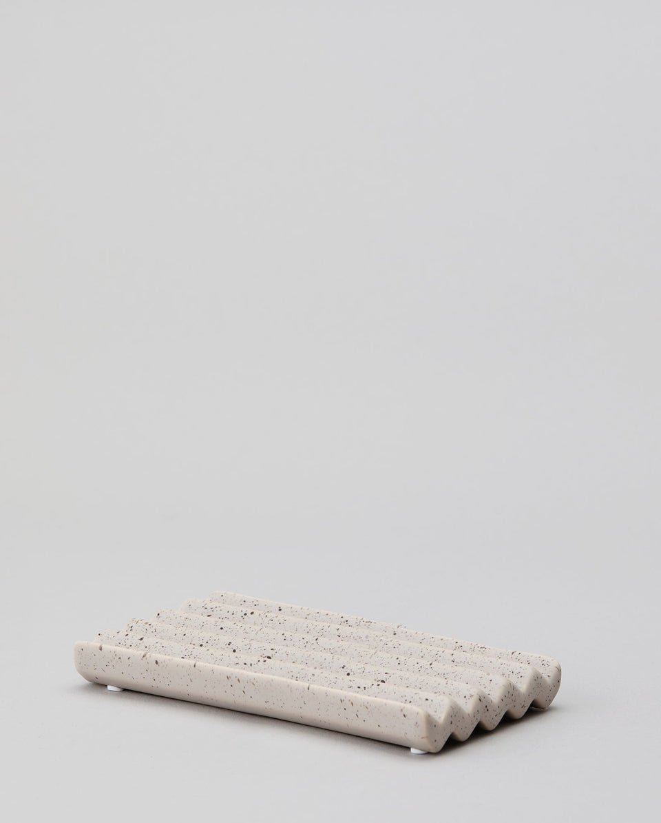 Keramik sæbeskål, L | TERRAZZO 8 x 15 cm - naordal.com