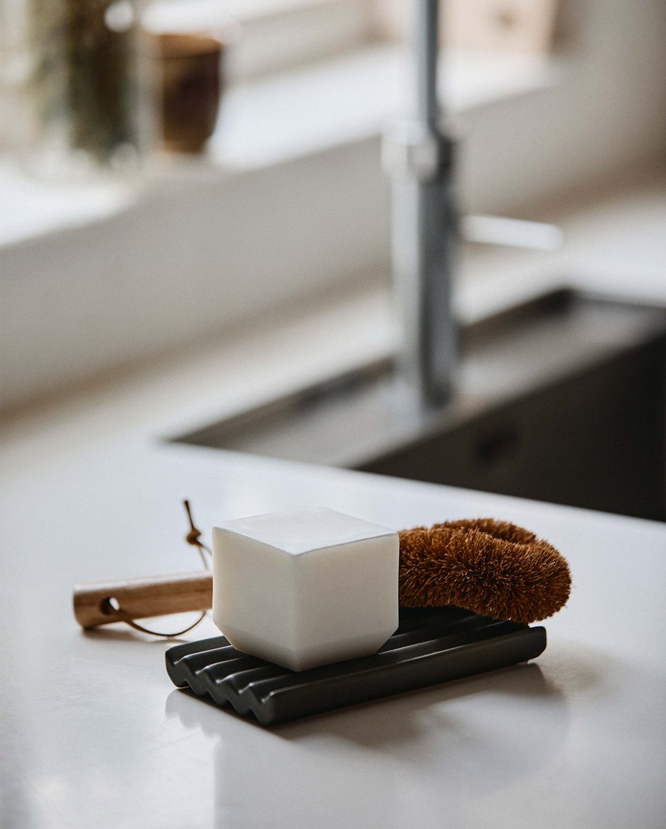 Keramik sæbeskål, S | GREEN 8 x 10 cm - naordal.com