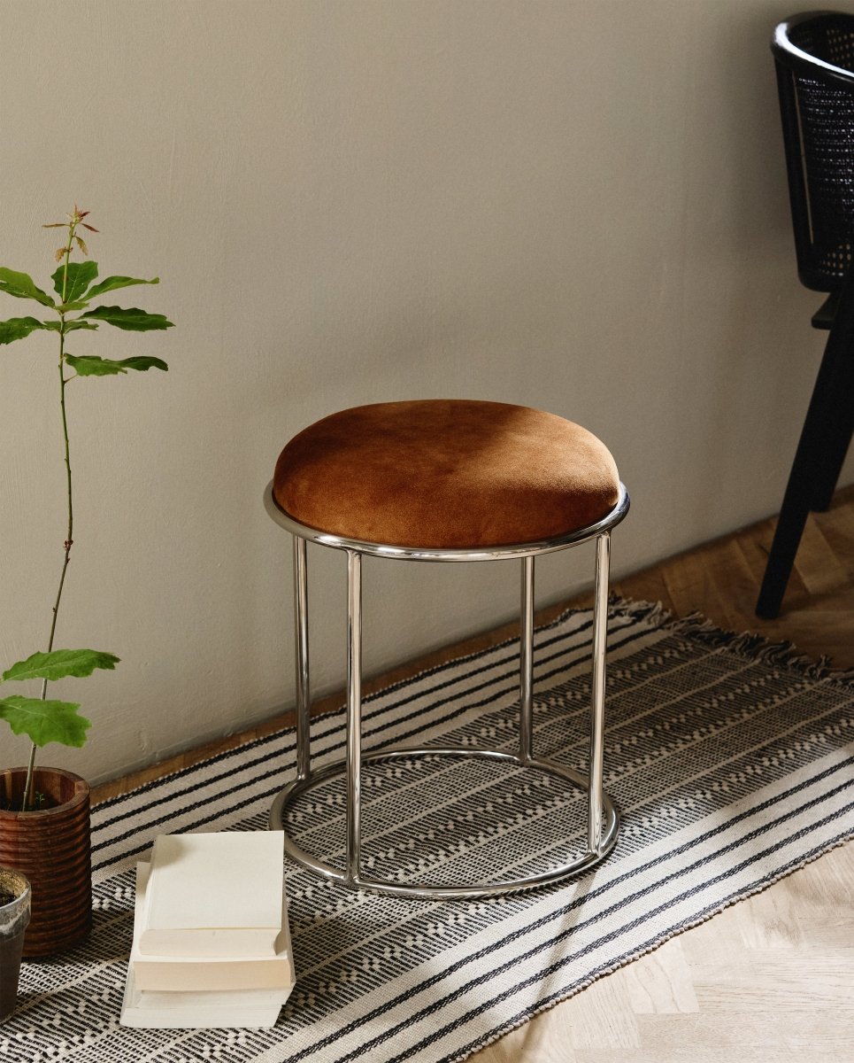 KOMATI skammel - brun - naordal.com