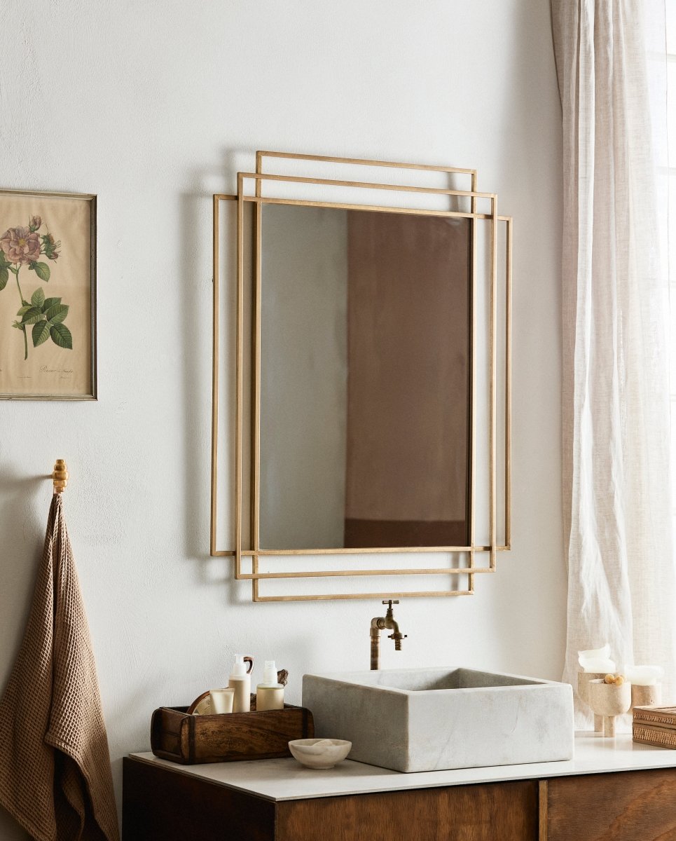 SQUARE spejl i jern - 97x76 cm - guld finish - naordal.com