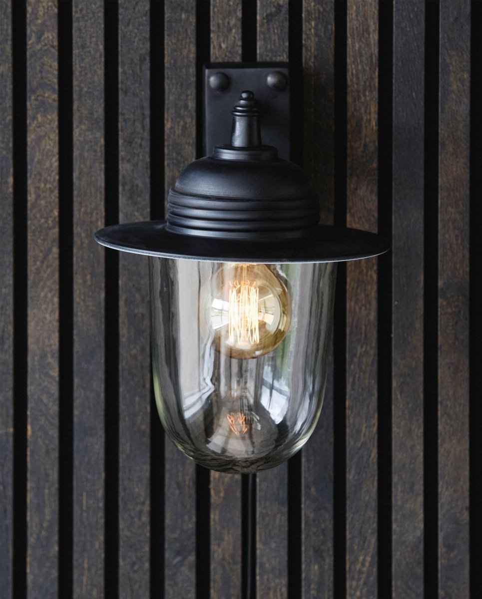 Udendørslampe til væg - h31 cm - sort - naordal.com