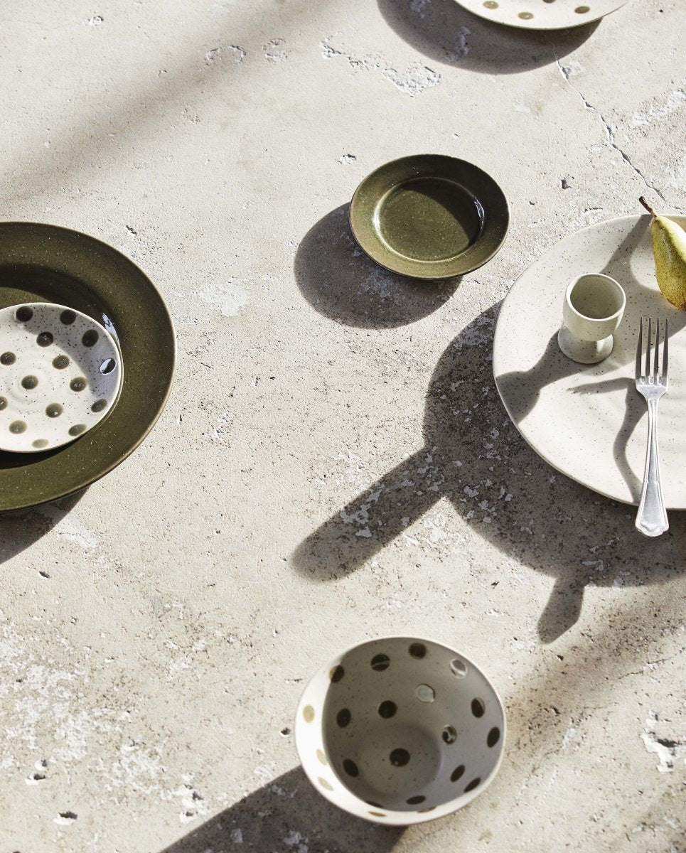 GRAINY underkop / kagetallerken - ø14 cm - sand/grøn - naordal.com