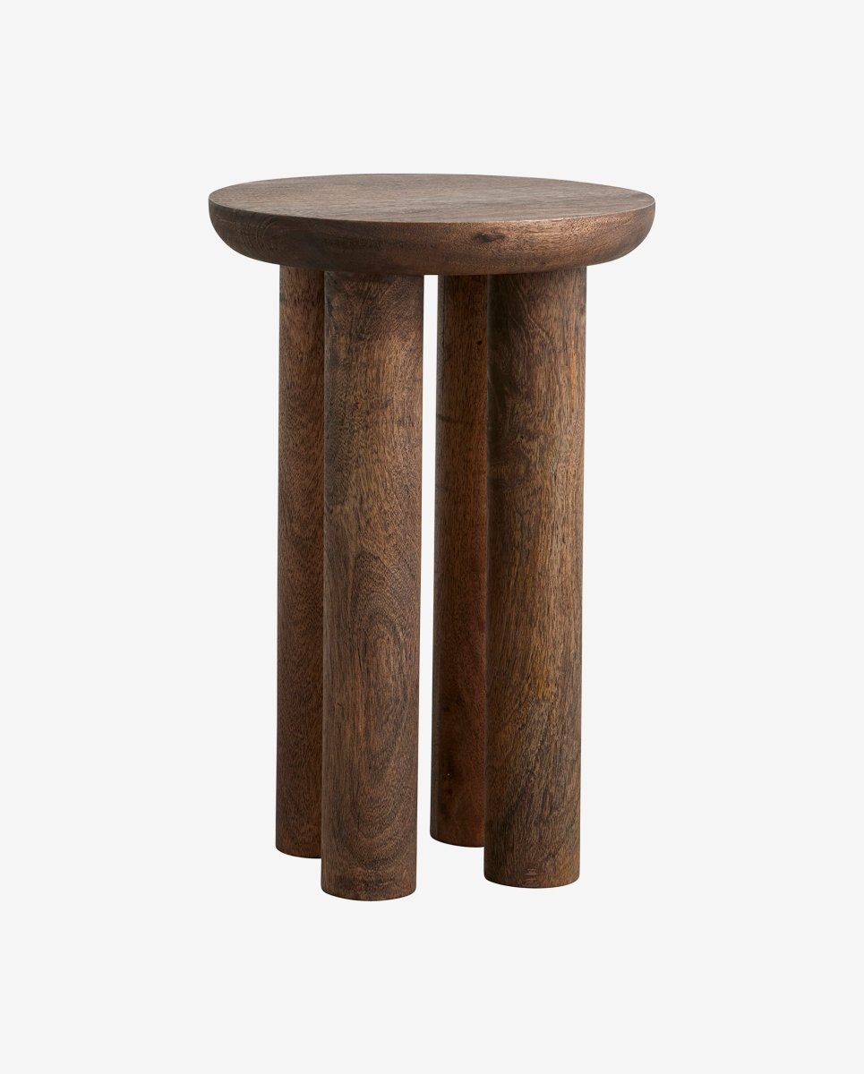 HELIN sidebord/sengebord i mangotræ - h49 cm - mørk brun - naordal.com